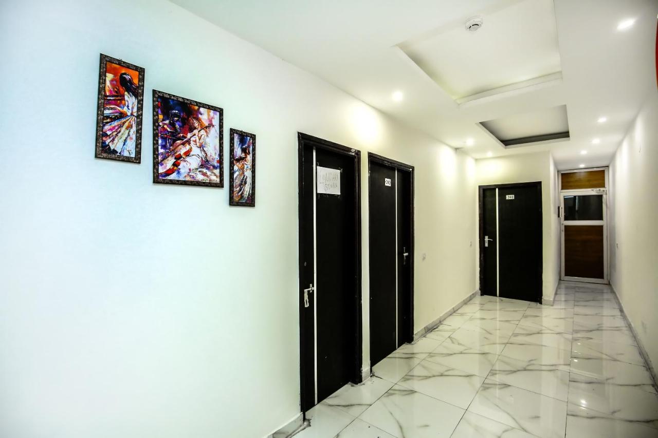 Hotel Wisteria&Restaurant Zirakpur Exterior foto